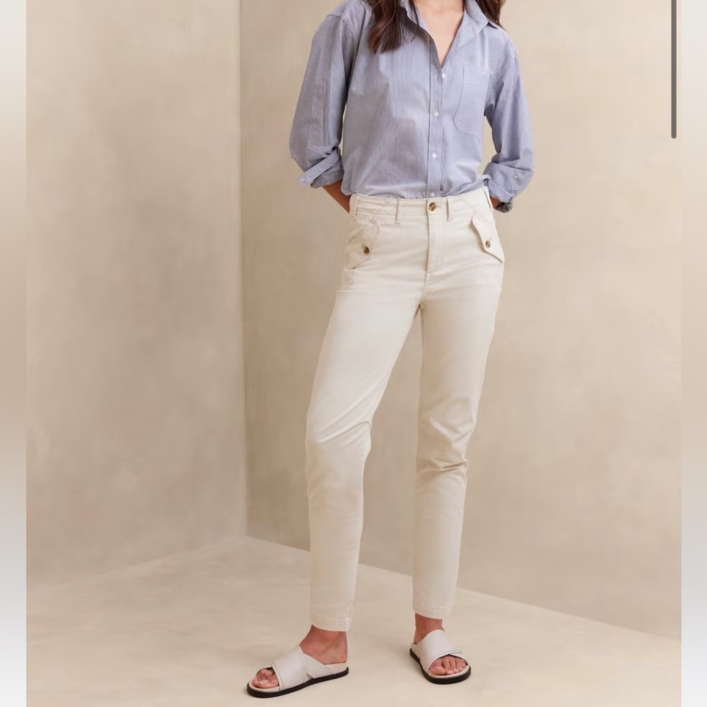 NWT BANANA REPUBLIC Chino Pants, Size 12(33"), Cream/Ivory